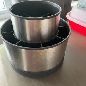 Pampered chef utensil holder